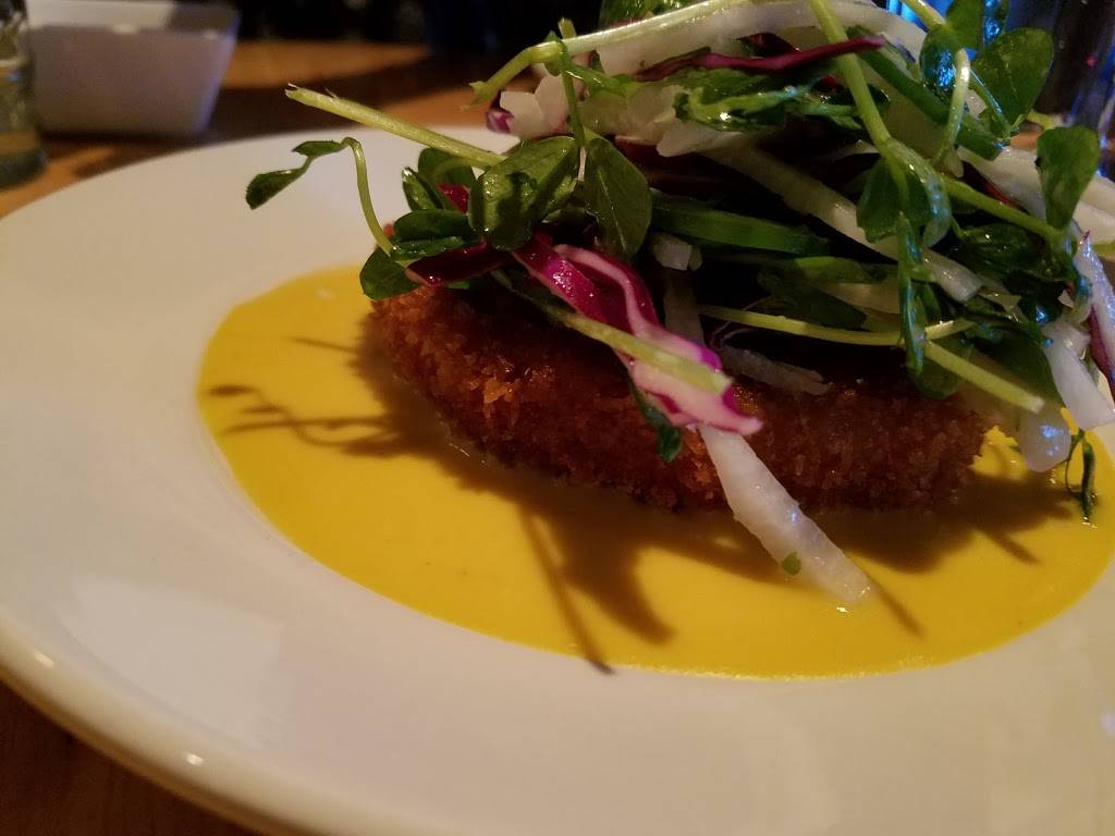 The Central Restaurant & Bar | restaurant | 127 Long Sands Rd, York, ME 03909, USA | 2073518363 OR +1 207-351-8363