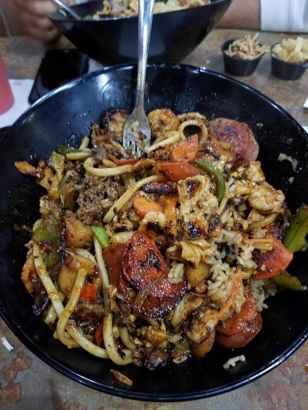 Genghis Grill | restaurant | 1903 N Loop 1604 E #1106, San Antonio, TX 78232, USA | 2104965426 OR +1 210-496-5426