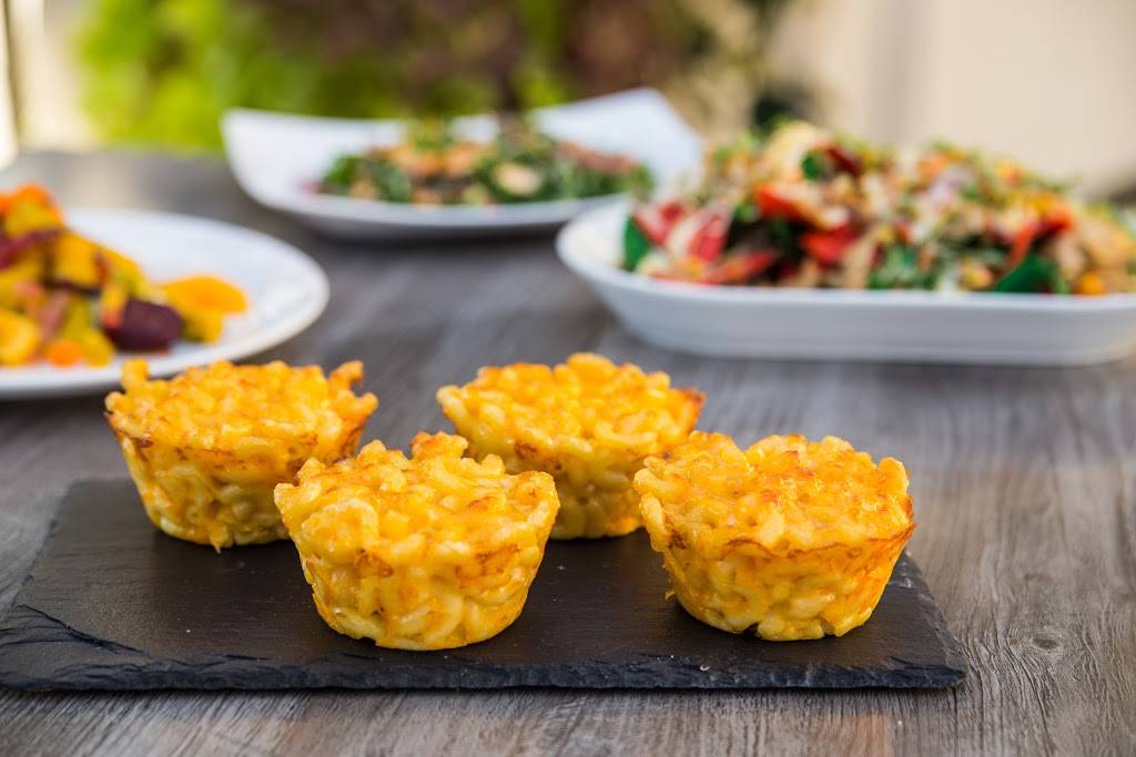 Black Bottom Southern Kitchen | cafe | 4806 Vineland Ave, North Hollywood, CA 91601, USA | 8188568532 OR +1 818-856-8532