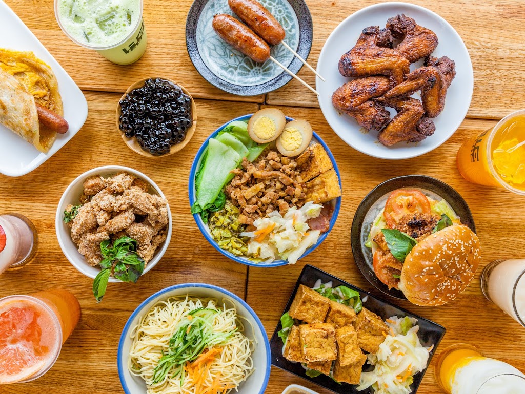 Hello Jasmine-Lincoln Park | meal takeaway | 953 W Webster Ave, Chicago, IL 60614, USA | 7736879524 OR +1 773-687-9524