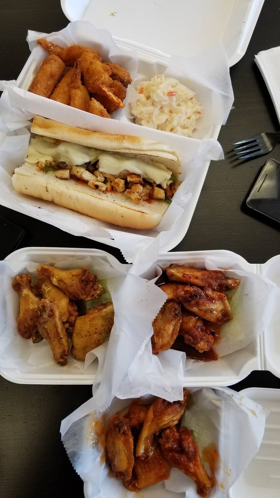 Wing Spot | restaurant | 1700 Nottingham Way, Hamilton Township, NJ 08619, USA | 6098900567 OR +1 609-890-0567