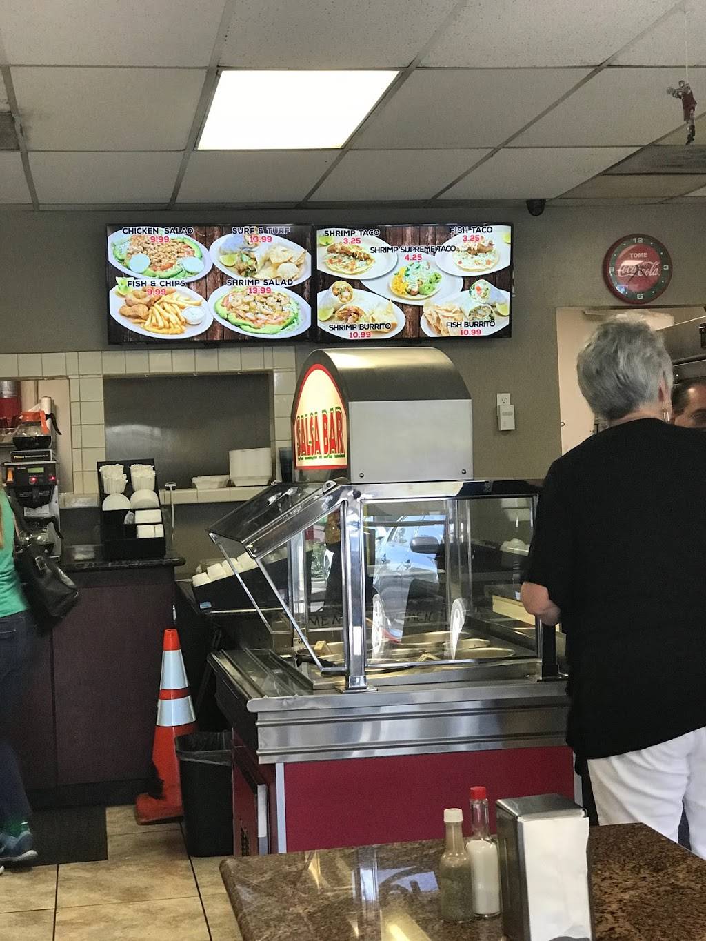 Chucks Tacos | restaurant | 661 E Foothill Blvd, Upland, CA 91786, USA | 9099852400 OR +1 909-985-2400