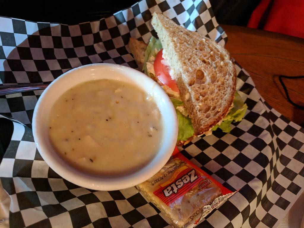 Kelsey Road House | restaurant | 352 Kelsey Rd, Lake Barrington, IL 60010, USA | 8473818300 OR +1 847-381-8300