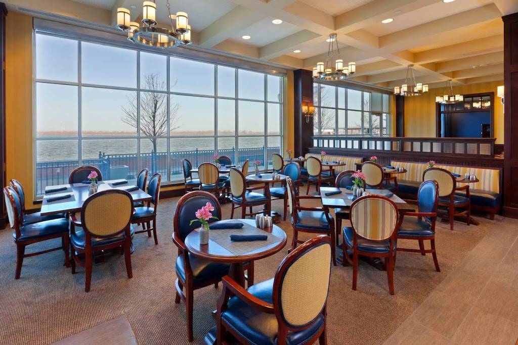 Bayfront Grille | restaurant | Erie, PA 16507, USA | 8144542005 OR +1 814-454-2005