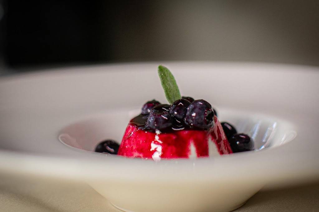 Fontana Di Trevi | restaurant | 34 E Palisade Ave, Englewood, NJ 07631, USA | 2017313184 OR +1 201-731-3184