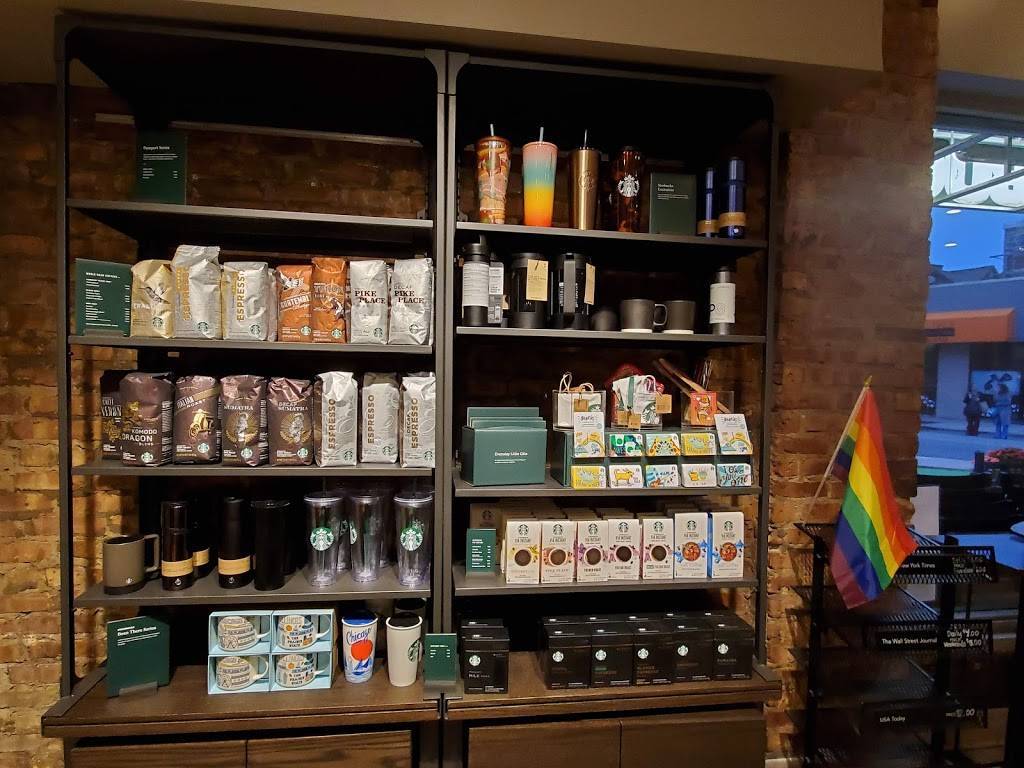 Starbucks | cafe | 3358 N Broadway, Chicago, IL 60657, USA | 7735280343 OR +1 773-528-0343