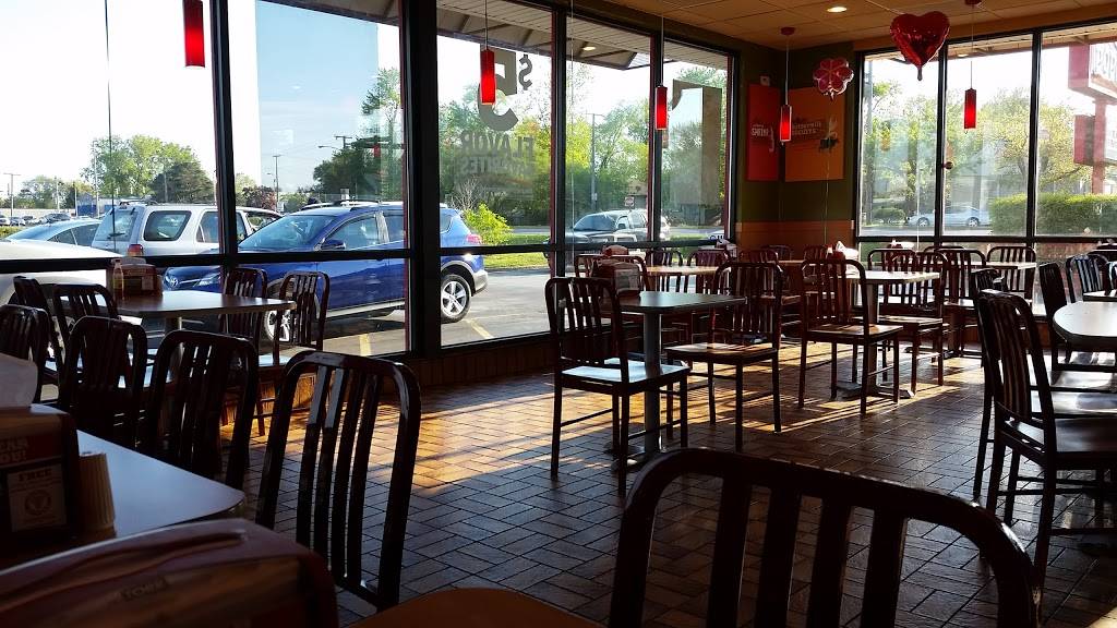 Popeyes Louisiana Kitchen | restaurant | 452 W Ridge Rd, Griffith, IN 46319, USA | 2199239488 OR +1 219-923-9488