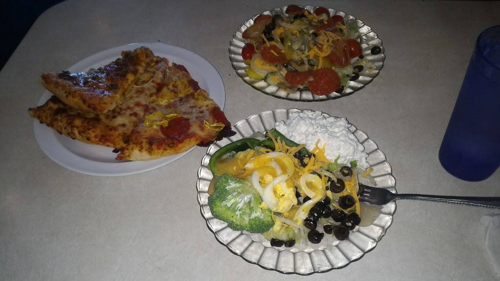 Foxs Pizza Den | restaurant | 289 N Massanutten St, Strasburg, VA 22657, USA | 5404653332 OR +1 540-465-3332