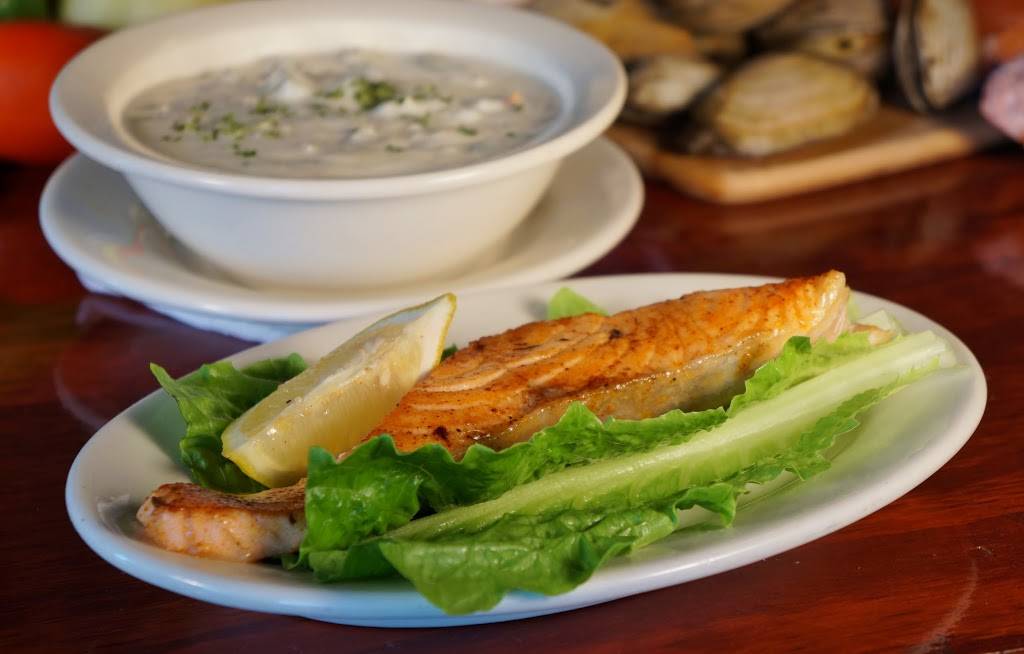 Rays Fish & Chips Restaurant | restaurant | 526 S Hunt Club Blvd, Apopka, FL 32703, USA | 4078622262 OR +1 407-862-2262