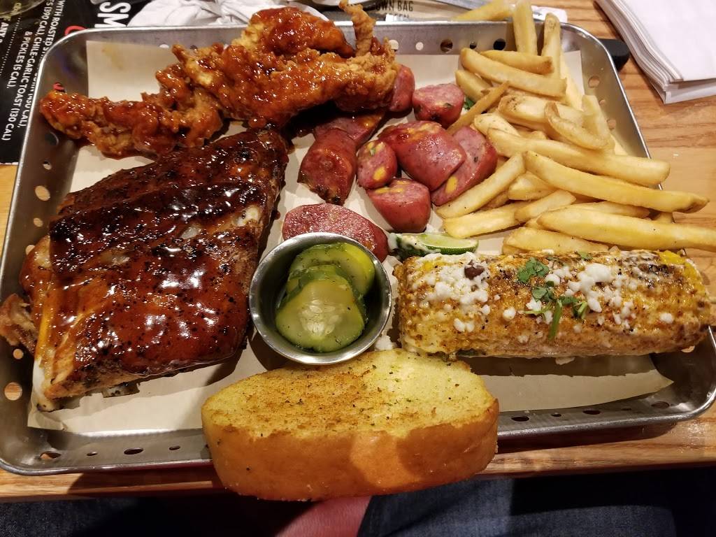 Chilis Grill & Bar | meal takeaway | 7410 Laguna Blvd, Elk Grove, CA 95758, USA | 9164782478 OR +1 916-478-2478