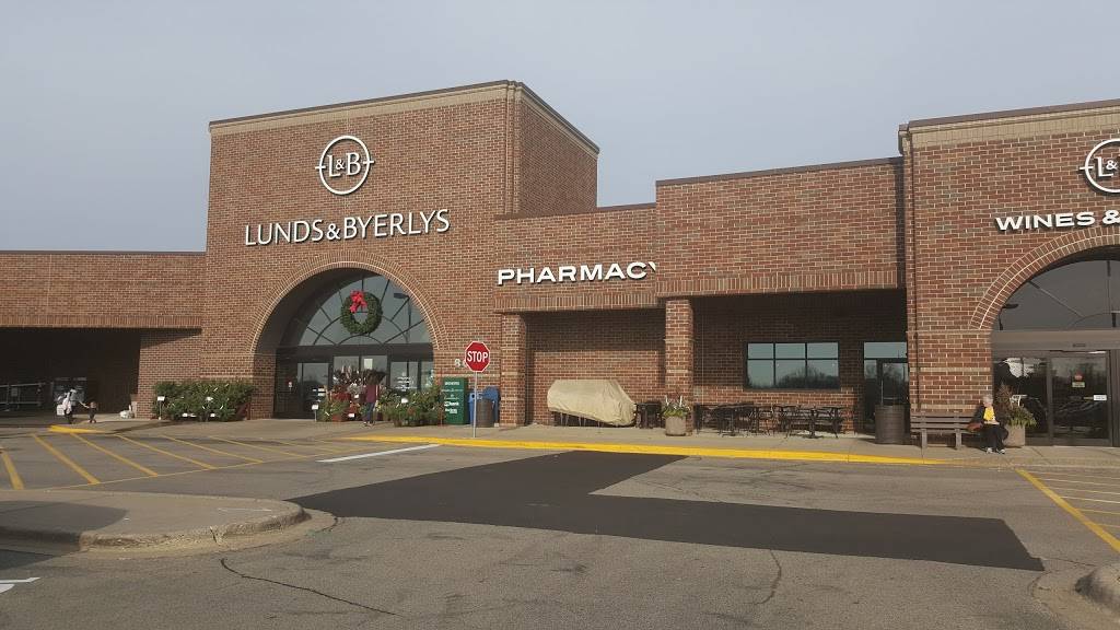 Lunds & Byerlys Chanhassen | meal takeaway | 800 W 78th St, Chanhassen, MN 55317, USA | 9524741298 OR +1 952-474-1298