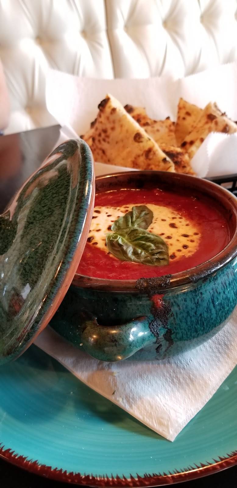 Diavola | restaurant | 1134 E 54th St, Indianapolis, IN 46220, USA | 3178205100 OR +1 317-820-5100