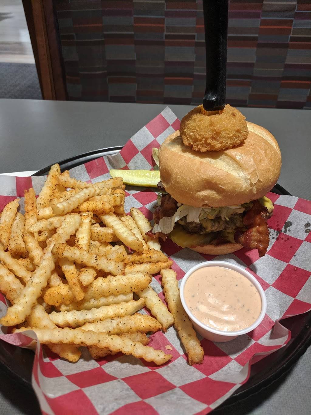 Apple Barrel Restaurant | restaurant | 27603 SW Outer Rd, Harrisonville, MO 64701, USA | 8168843306 OR +1 816-884-3306