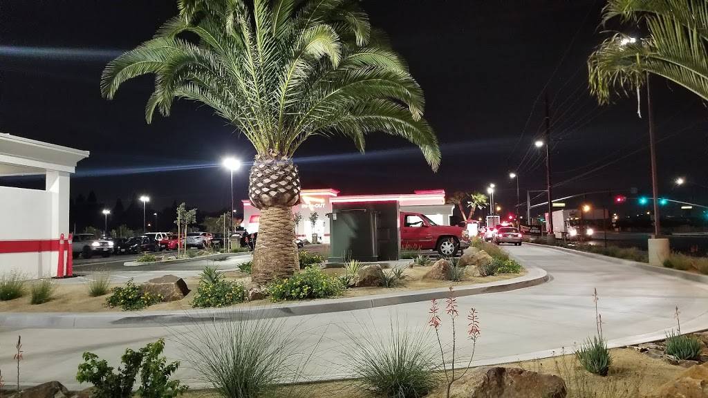 In-N-Out Burger | restaurant | 12975 Beach Blvd, Stanton, CA 90680, USA | 8007861000 OR +1 800-786-1000