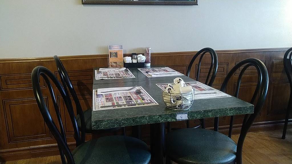 Restaurant Ste-Anne | restaurant | 125 Rue Principale O, Sainte-Anne-de-la-Rochelle, QC J0E 2B0, Canada | 4505395965 OR +1 450-539-5965