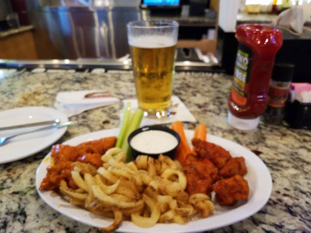 BreWingZ Restaurant and Bar | restaurant | 1126 Silber Rd, Houston, TX 77024, USA | 7136819464 OR +1 713-681-9464