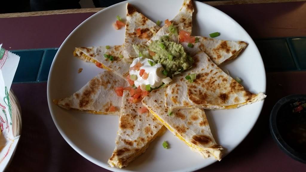 El Charro Grill Mexican Restaurant | restaurant | 15422 Main St E, Sumner, WA 98390, USA | 2538635600 OR +1 253-863-5600