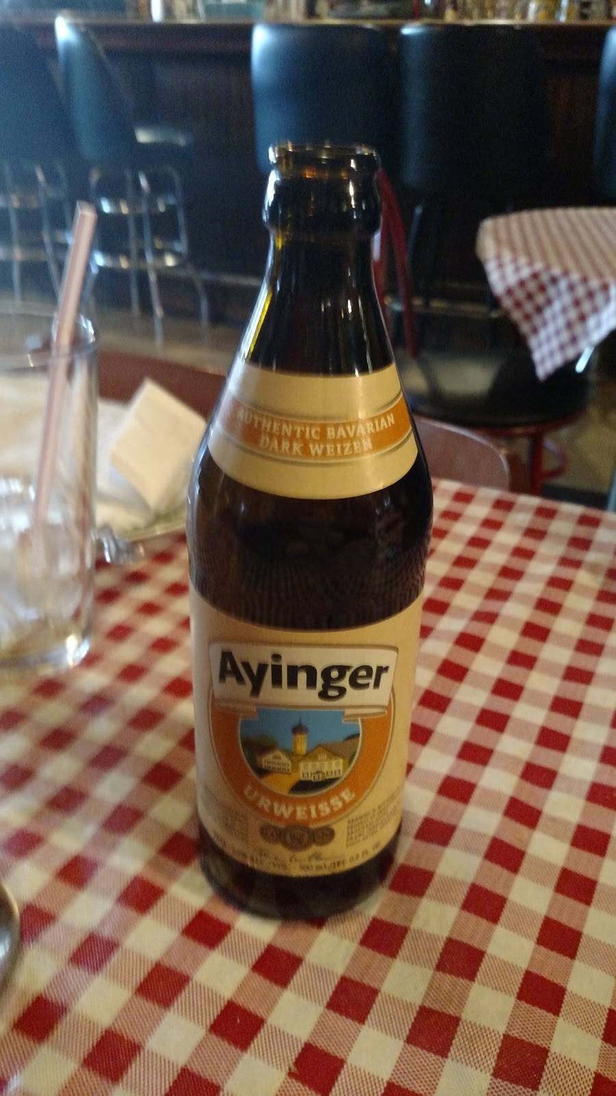 Europa Haus Restaurant and Bier Stube | restaurant | 1301 Rhomberg Ave, Dubuque, IA 52001, USA | 5635880361 OR +1 563-588-0361