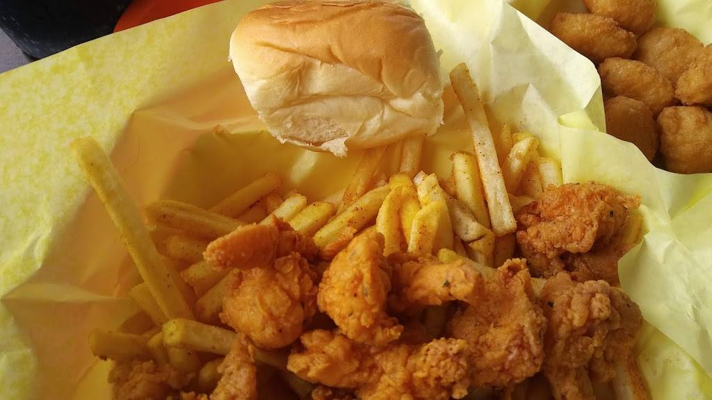 Louisiana Famous Fried Chicken | restaurant | 124 S Carroll Ave, Dallas, TX 75226, USA | 2148215930 OR +1 214-821-5930