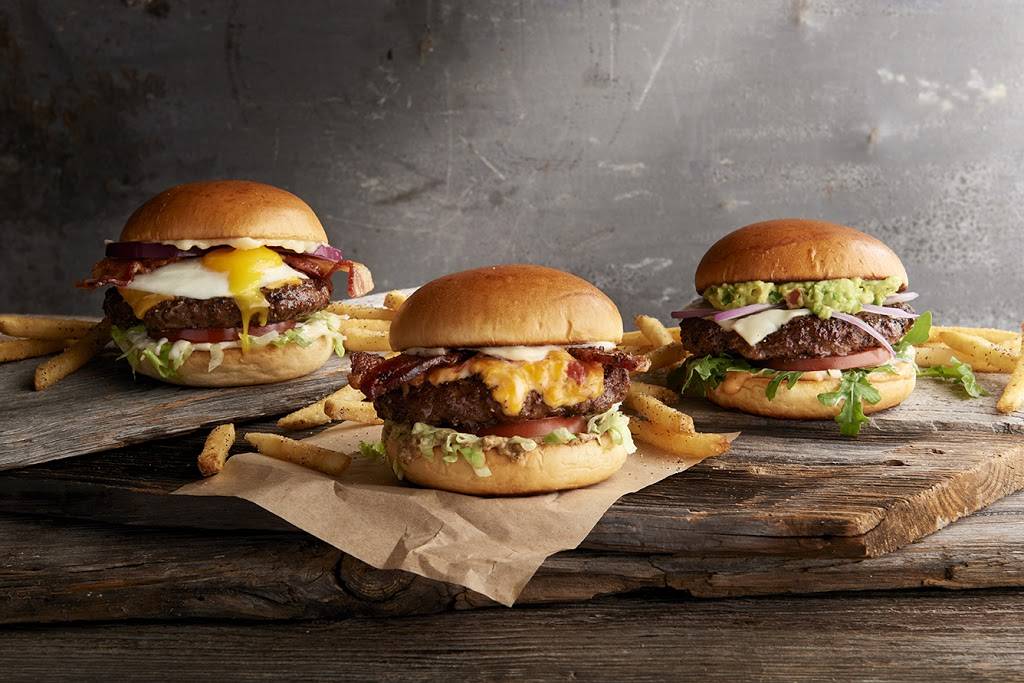 Twin Peaks Restaurant | restaurant | 1207 S Interstate 35, San Marcos, TX 78666, USA | 5126677759 OR +1 512-667-7759