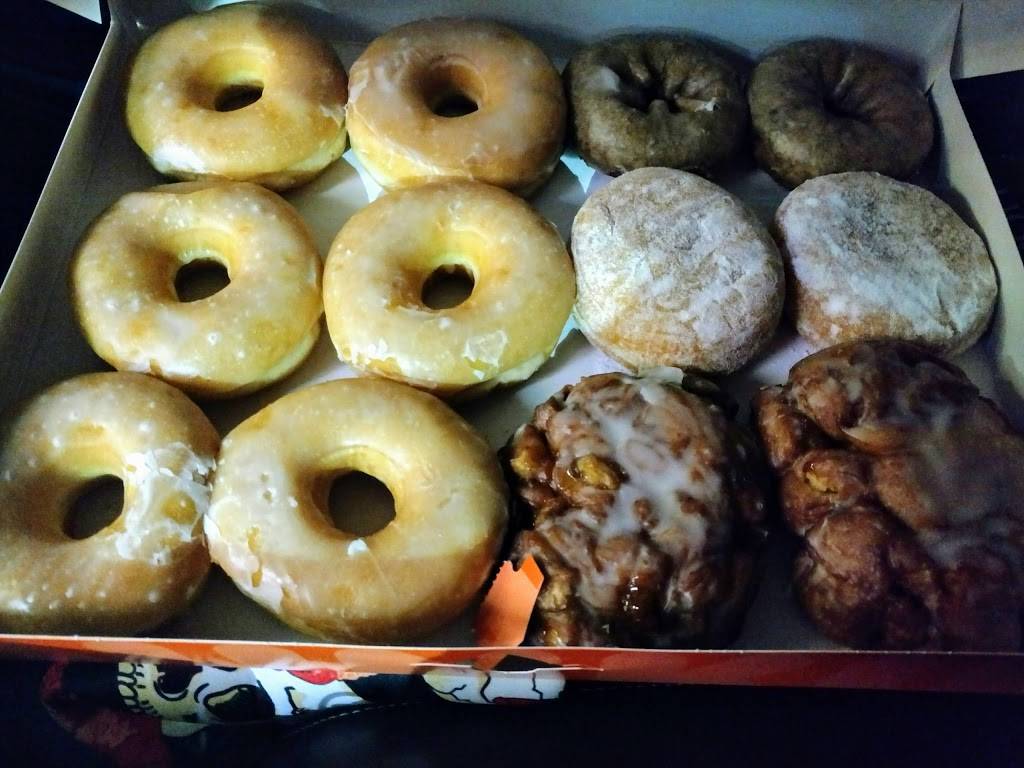 Dunkin | bakery | 4222 Fort Henry Dr, Kingsport, TN 37663, USA | 4232395476 OR +1 423-239-5476