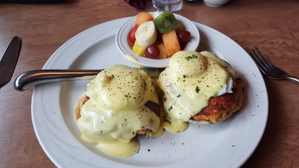 Jumps Restaurant | restaurant | 63 Kercheval Ave, Grosse Pointe, MI 48236, USA | 3138829555 OR +1 313-882-9555