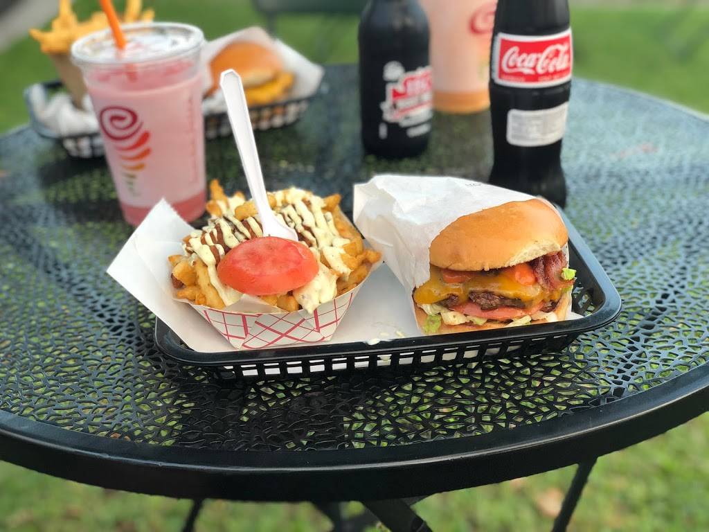 Chubbies Burgers | restaurant | 960 Auahi St, Honolulu, HI 96814, USA | 8082917867 OR +1 808-291-7867