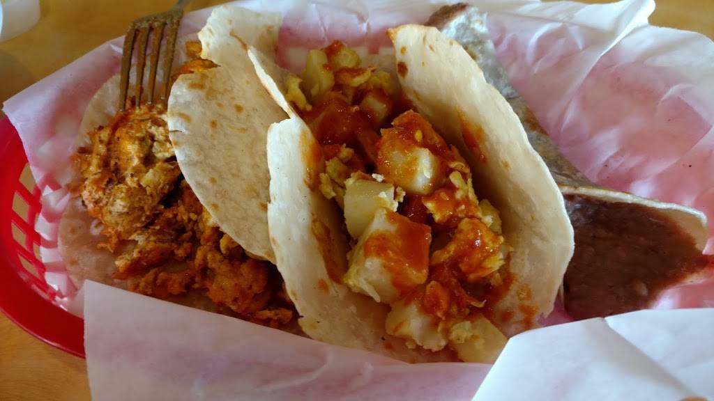 Flying Tacos | restaurant | 23110 Kuykendahl Rd, Tomball, TX 77375, USA | 2817818298 OR +1 281-781-8298