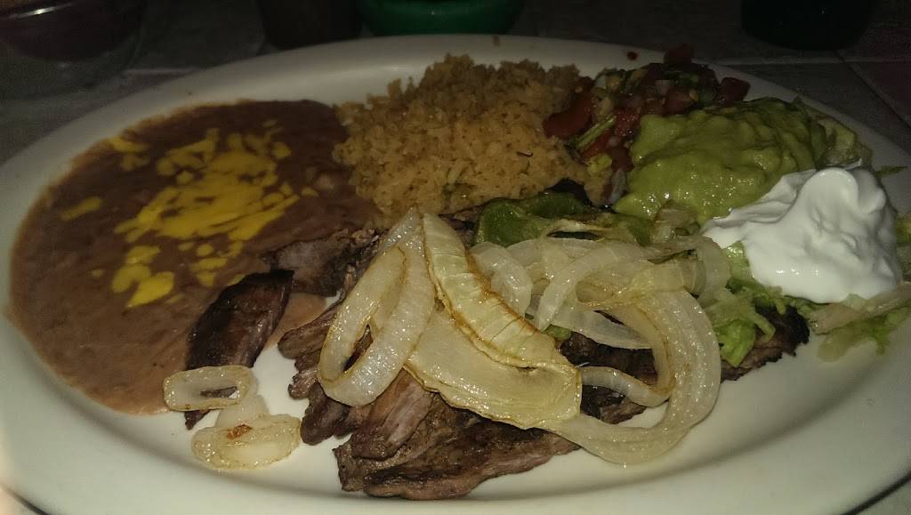 El Jacalito | restaurant | 102 S Main St, Crandall, TX 75114, USA | 9724729991 OR +1 972-472-9991