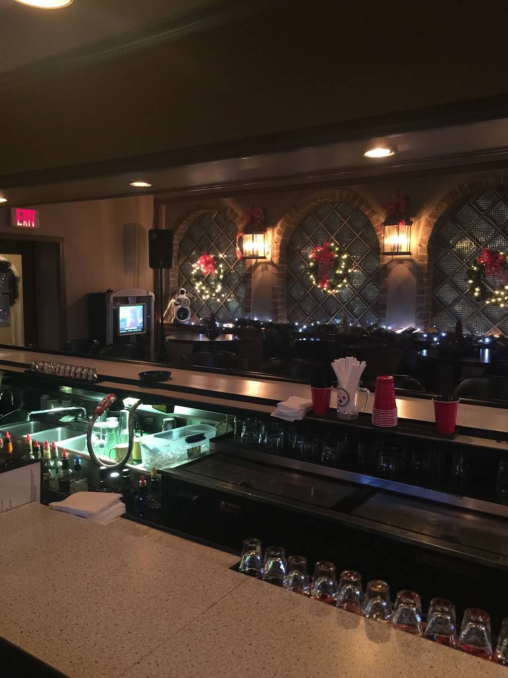 The Lebanese Club | restaurant | 815 Raccoon St, Aliquippa, PA 15001, USA | 7243758335 OR +1 724-375-8335