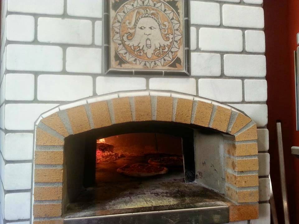 Newcastle Pizzeria | meal takeaway | 505 Main St, Newcastle, CA 95658, USA | 9166726263 OR +1 916-672-6263