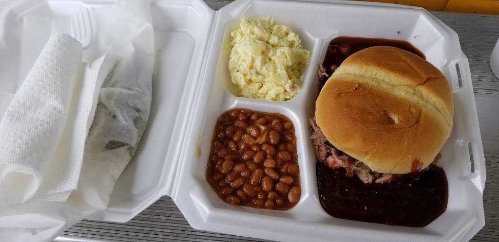 Abigails BBQ | restaurant | 8014 W Andrew Johnson Hwy, Mosheim, TN 37818, USA | 4234704192 OR +1 423-470-4192