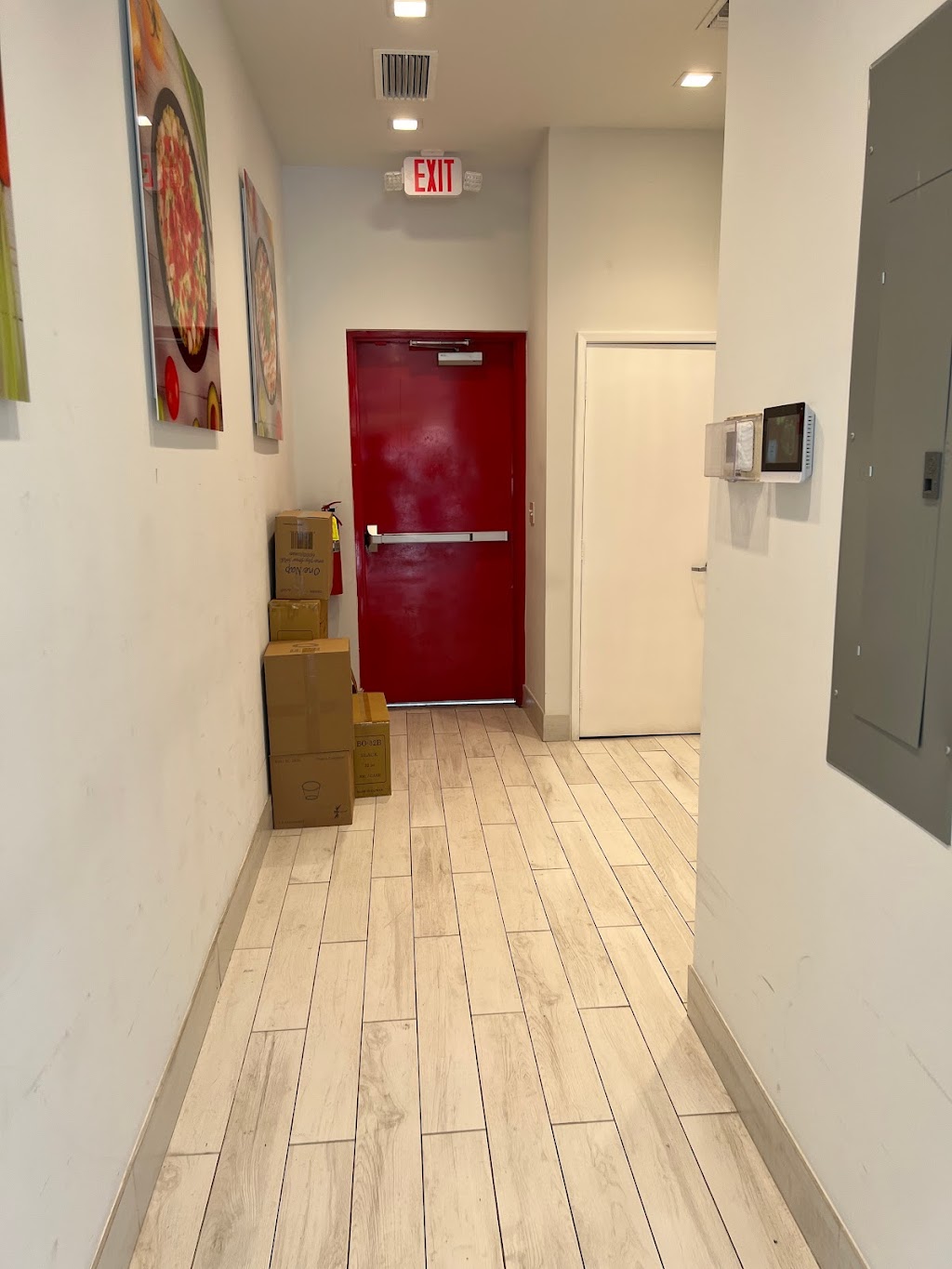 Chicken Kitchen | restaurant | 1523 N Federal Hwy, Fort Lauderdale, FL 33304, USA | 9545336004 OR +1 954-533-6004