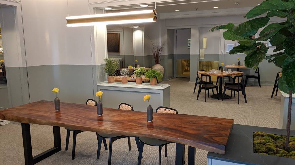 Flossies | restaurant | 221 Las Colinas Blvd E, Irving, TX 75039, USA | 9728695550 OR +1 972-869-5550