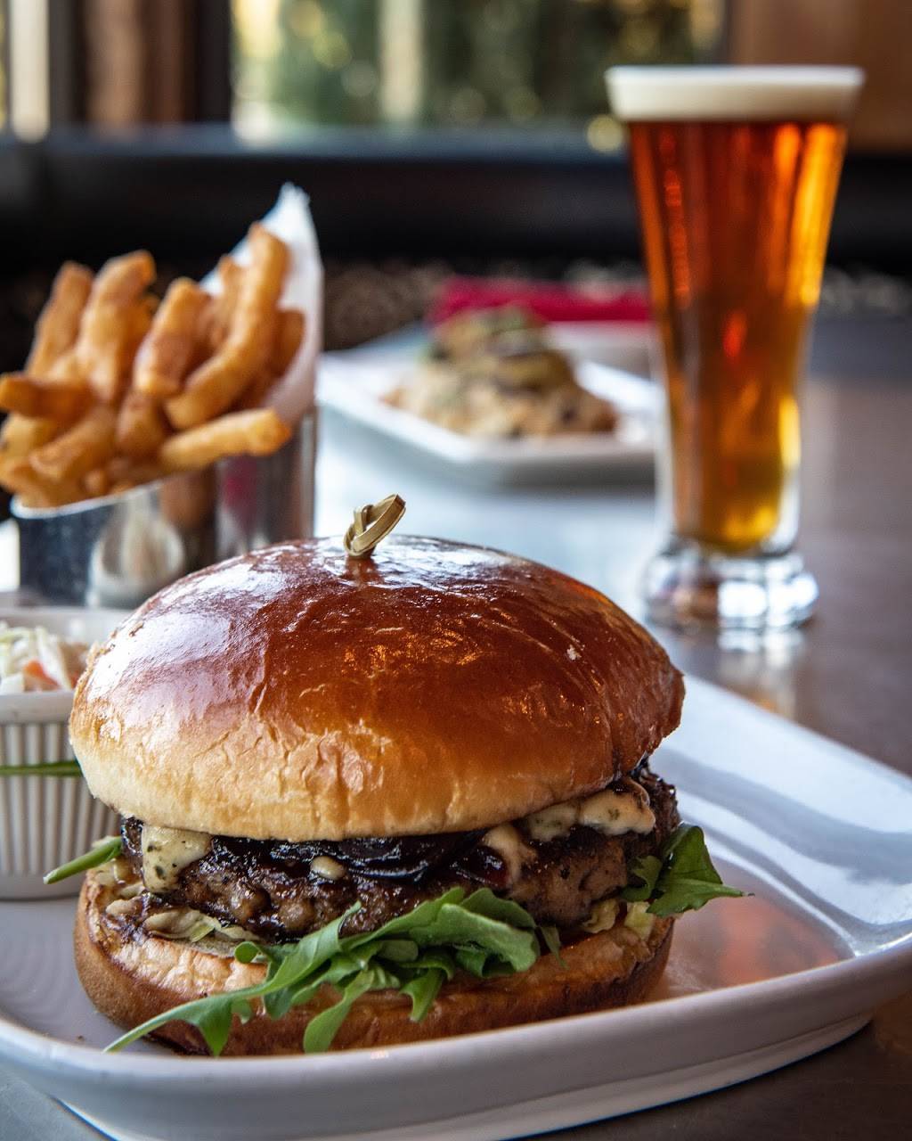 Market Grille | restaurant | 110 Buckland Hills Dr, Manchester, CT 06042, USA | 8606441011 OR +1 860-644-1011