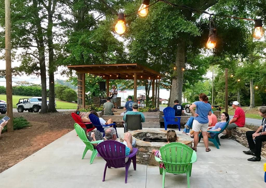 Niffers Place Lake Martin | restaurant | 7500 AL-49, Dadeville, AL 36853, USA | 2568255950 OR +1 256-825-5950