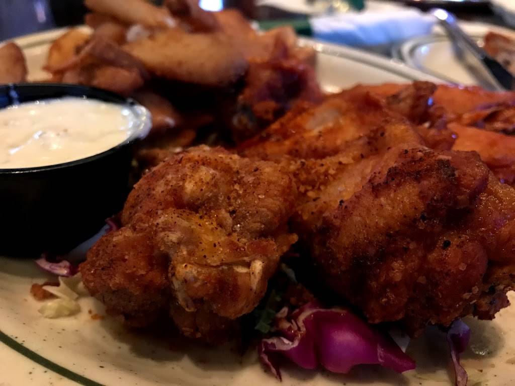 Finn McCools Irish Sports Pub Crystal Lake | restaurant | 72 N Williams St, Crystal Lake, IL 60014, USA | 8153561155 OR +1 815-356-1155