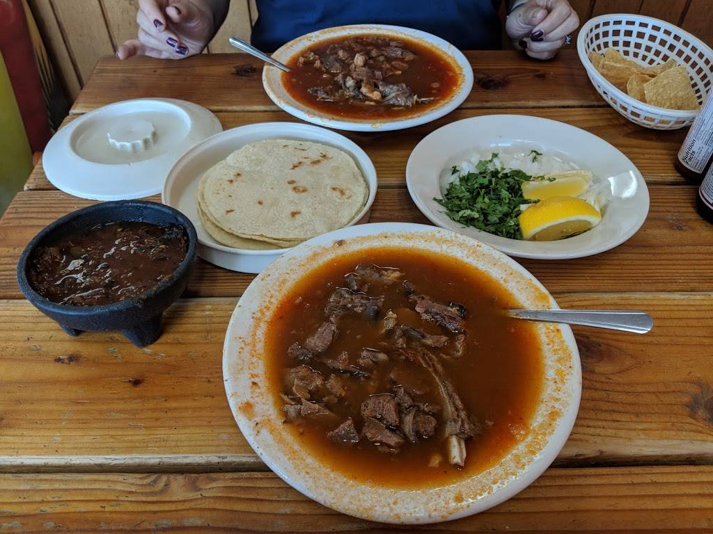 Birrieria Guadalajara | restaurant | 3217 Niles St, Bakersfield, CA 93306, USA | 6613662272 OR +1 661-366-2272