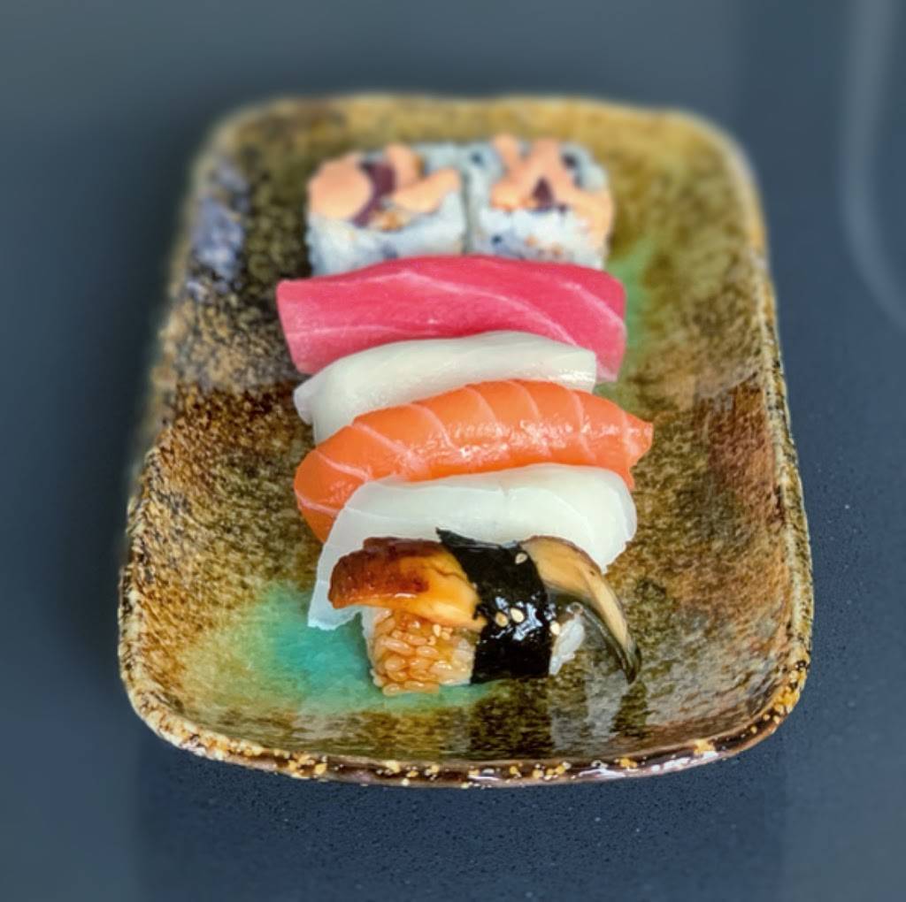 Ivan Sushi & Tea | restaurant | 1033 Kingston Rd, Toronto, ON M4E 1T5, Canada | 4166918886 OR +1 416-691-8886