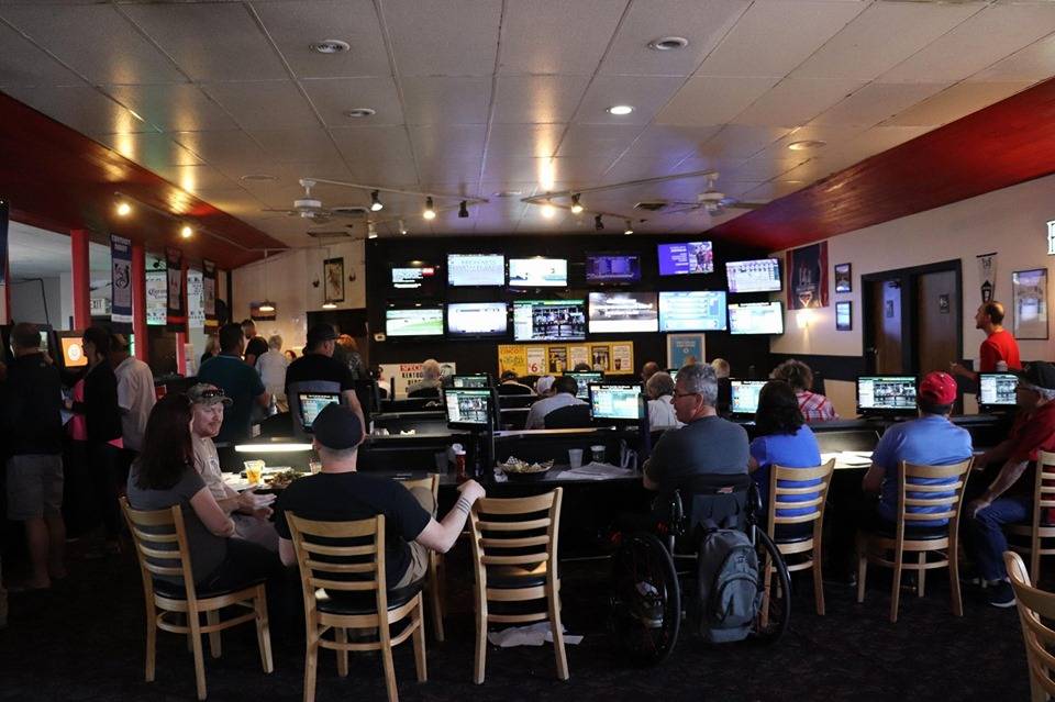 Capital Cantina & Off Track Betting | restaurant | 1486 Hawthorne Ave SE, Salem, OR 97301, USA | 9717074916 OR +1 971-707-4916