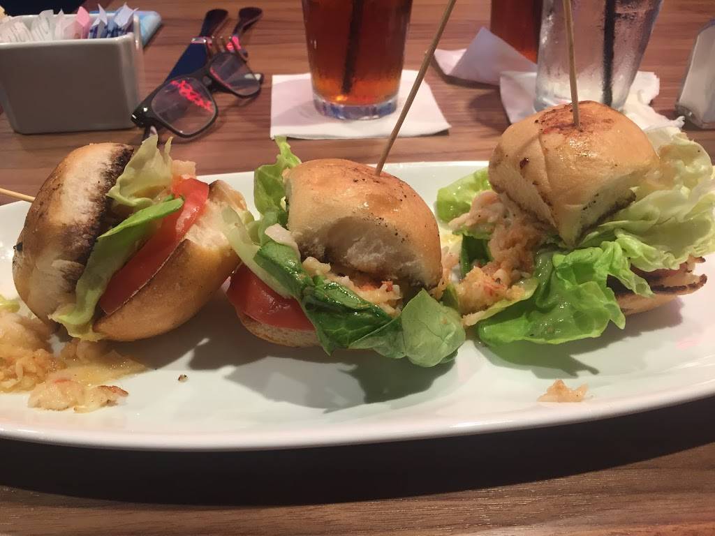 The League Kitchen & Tavern | restaurant | 166 Hargraves Dr b300, Austin, TX 78737, USA | 5125957477 OR +1 512-595-7477