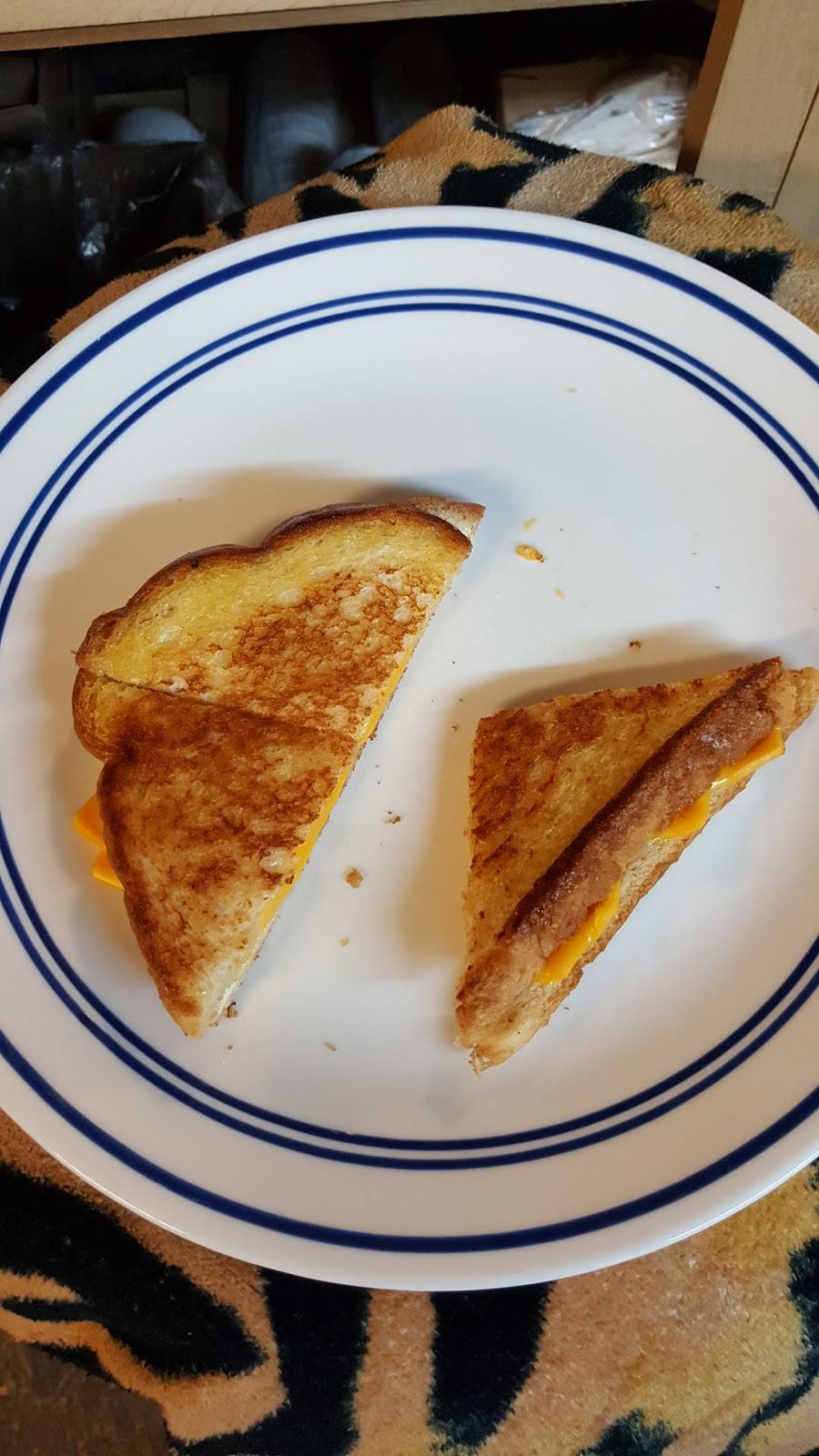 The Dam Restaurant | restaurant | 14033 Falls of Rough Rd, Falls of Rough, KY 40119, USA | 2702572245 OR +1 270-257-2245