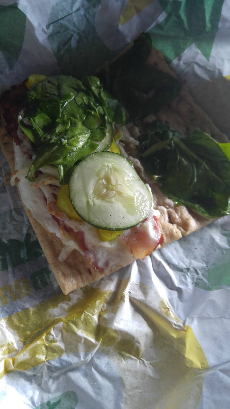 Subway | restaurant | 2440 Raphine Rd, Raphine, VA 24472, USA | 5403772111 OR +1 540-377-2111