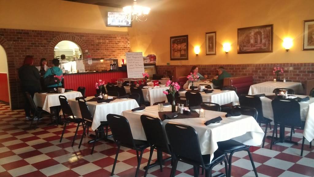 Little Italy | restaurant | 3001 N Kings Hwy, Myrtle Beach, SC 29577, USA | 8432131403 OR +1 843-213-1403