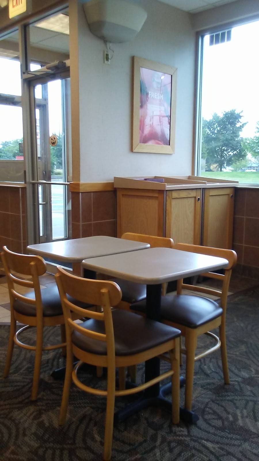Wendys | restaurant | 1309 N Hamilton Rd, Gahanna, OH 43230, USA | 6144787797 OR +1 614-478-7797