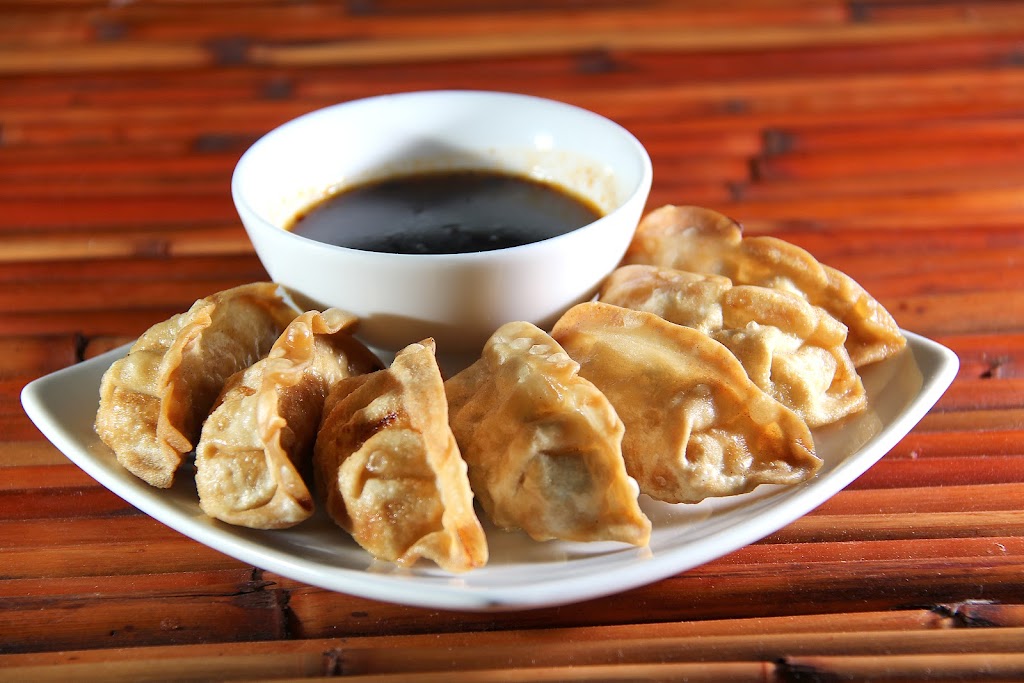 Pho House | restaurant | 5300 Fountains Dr NE #108, Cedar Rapids, IA 52411, USA | 3193209000 OR +1 319-320-9000