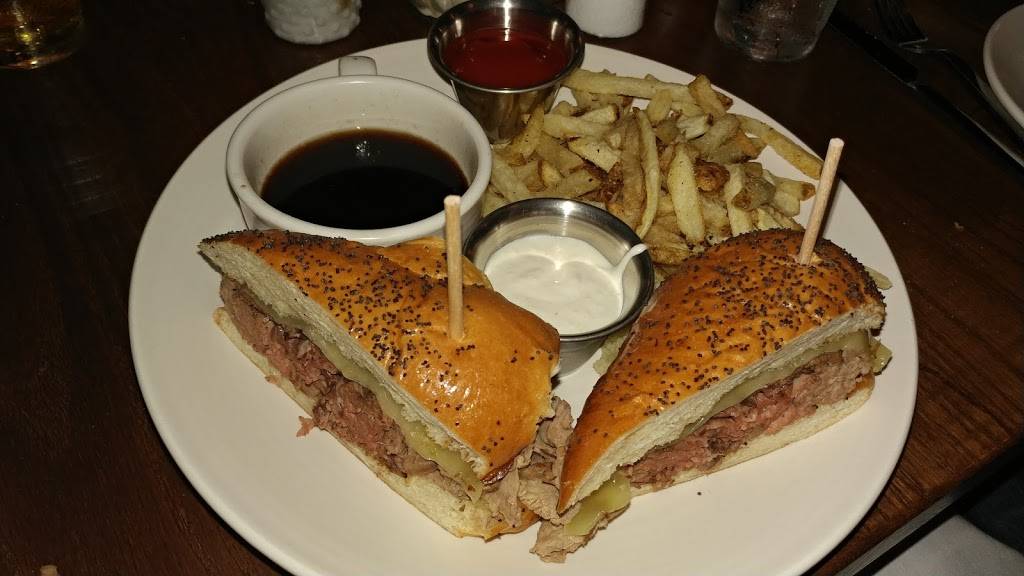 Cork & Pig Tavern | restaurant | 5224 N OConnor Blvd, Irving, TX 75039, USA | 9723647412 OR +1 972-364-7412