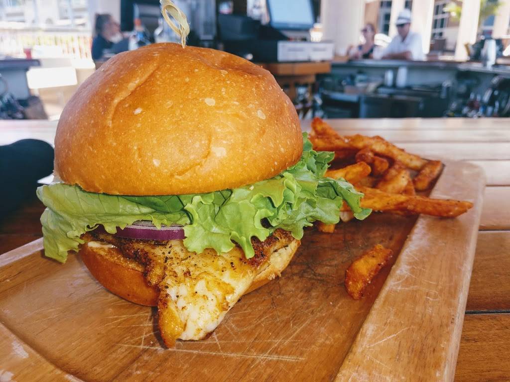 Nauti Mermaid Dockside Bar & Grill | restaurant | 5961 Silver King Blvd, Cape Coral, FL 33914, USA | 2395415600 OR +1 239-541-5600