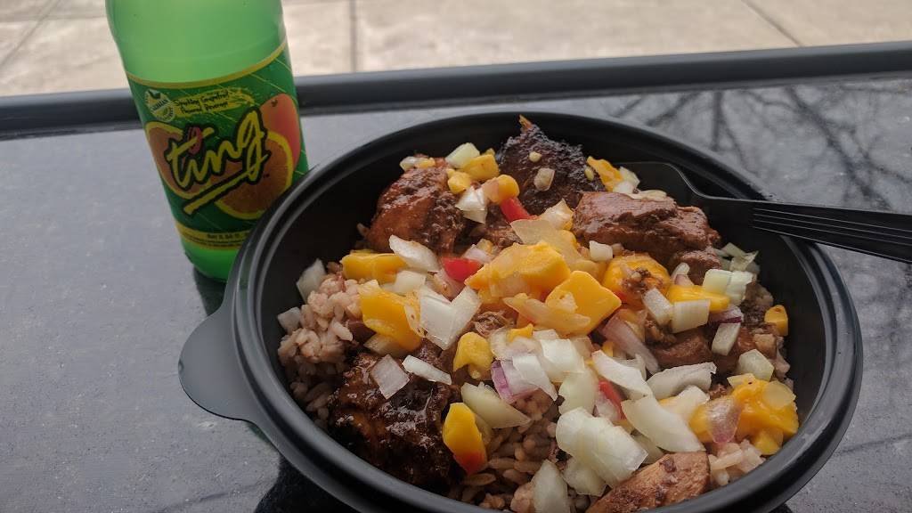 Irie Jamaican Kitchen | restaurant | 621 E 185th St, Euclid, OH 44119, USA | 2163506112 OR +1 216-350-6112