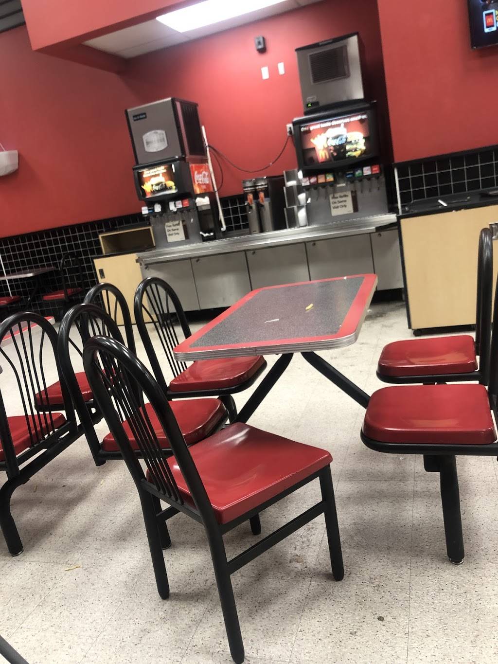 McDonalds | cafe | 5605 W Northern Ave, Glendale, AZ 85301, USA | 6238475187 OR +1 623-847-5187